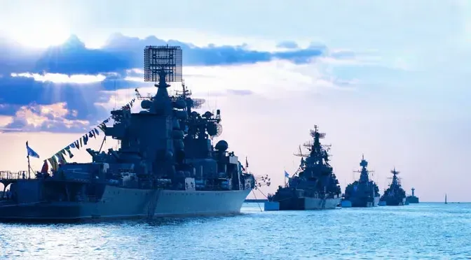 US Navy ships at sea, the setting for a training-flow simulation